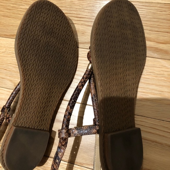Michael Kors sandals - Picture 3 of 3